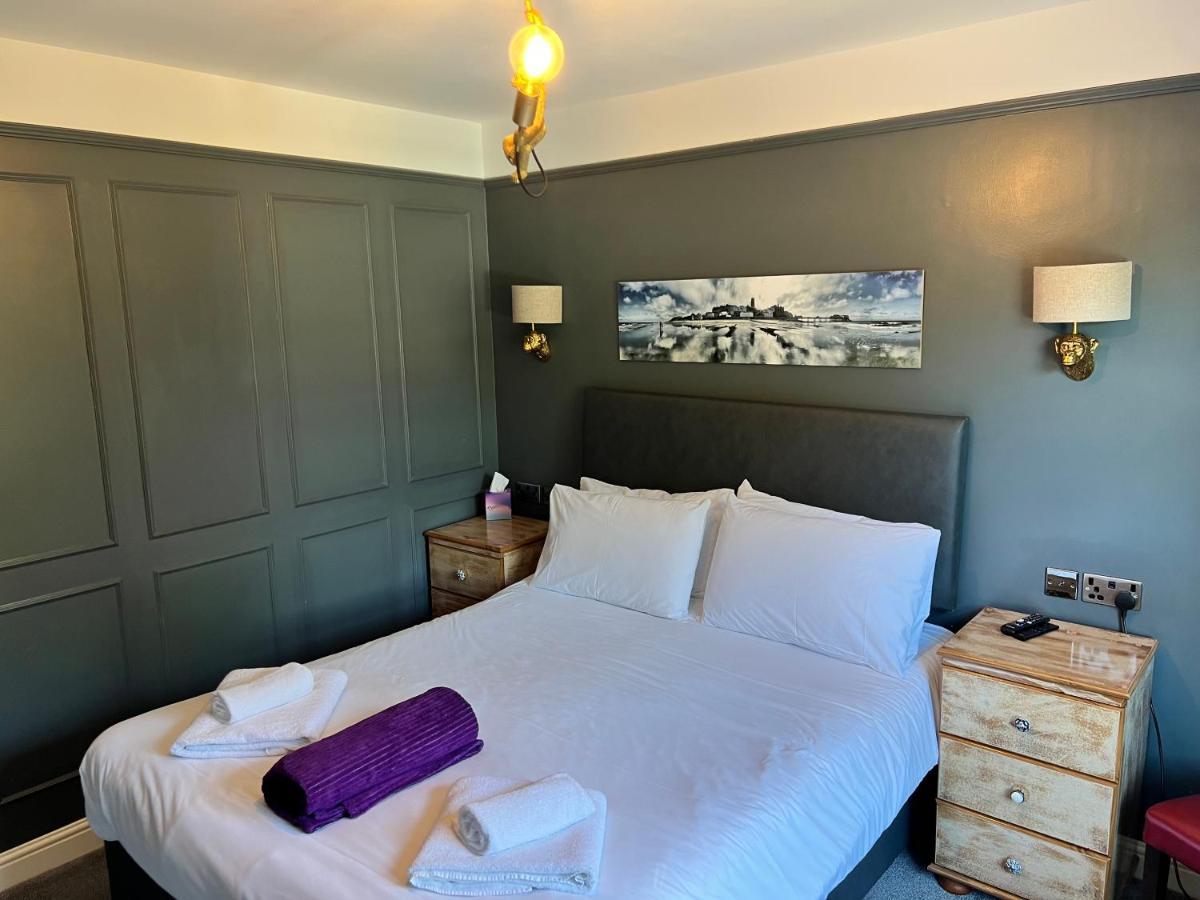 The Plough Inn Marsham Экстерьер фото