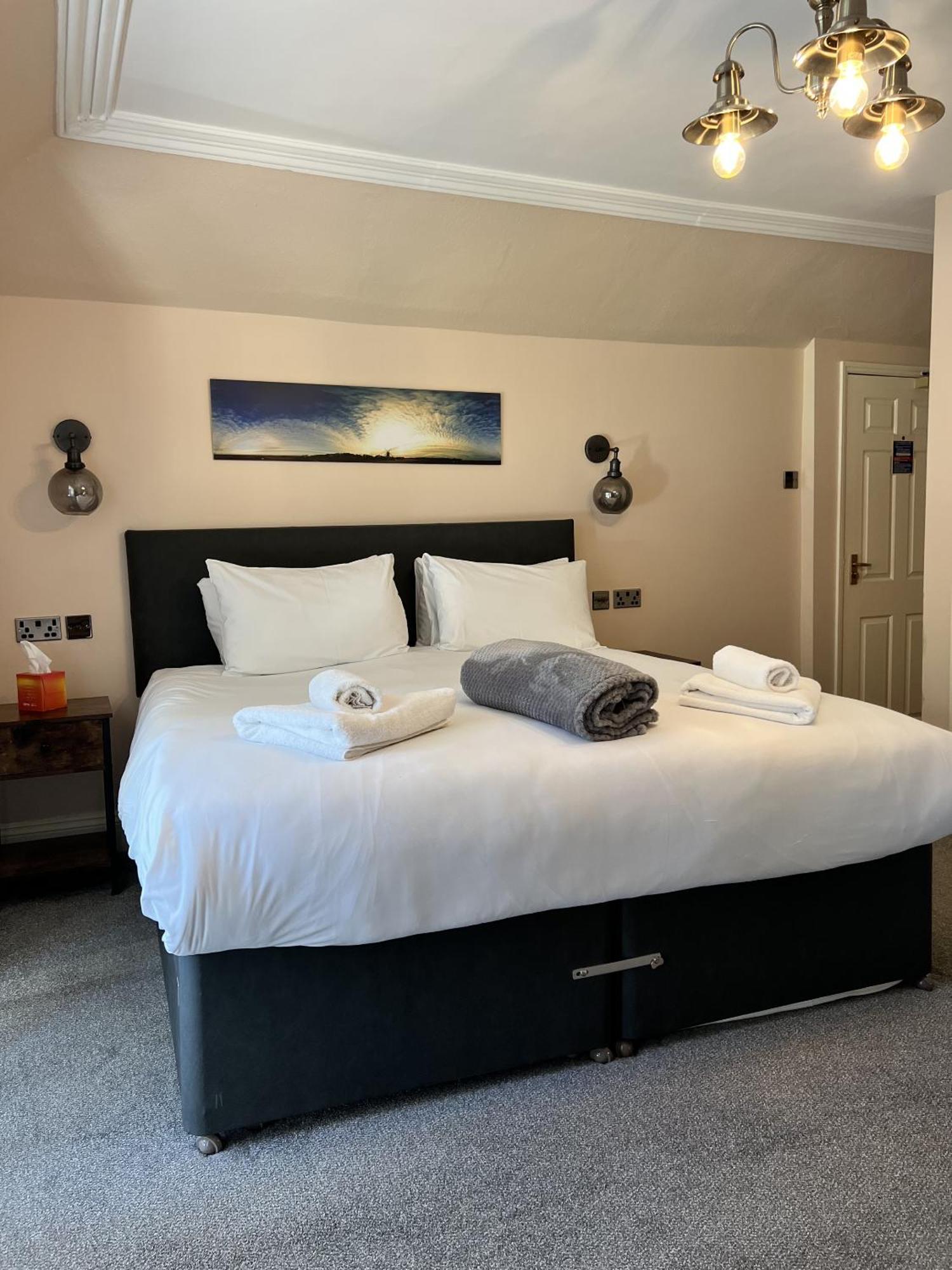 The Plough Inn Marsham Экстерьер фото